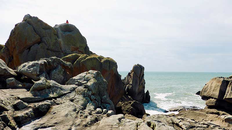 Selbstbestimmt – Felsen in der Bretagne